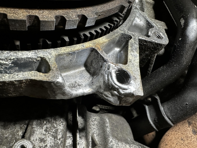 Aluminium welding repair on a Porsche 911 broken bellhousing